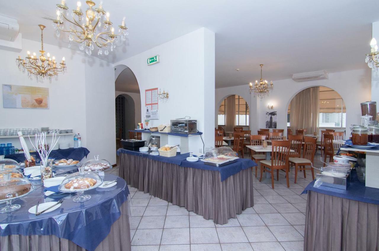 Hotel Napoleon ريتشوني المظهر الخارجي الصورة